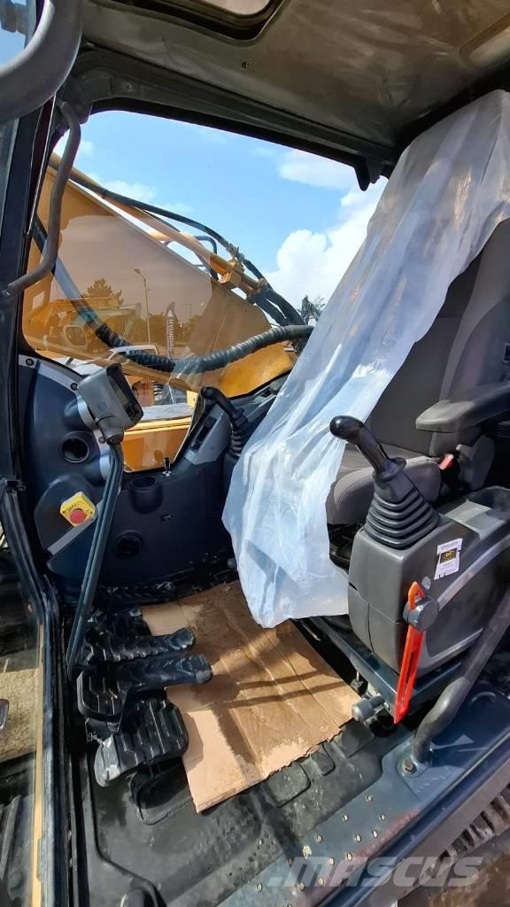 Hyundai R320NLC-9 Pelle sur chenilles
