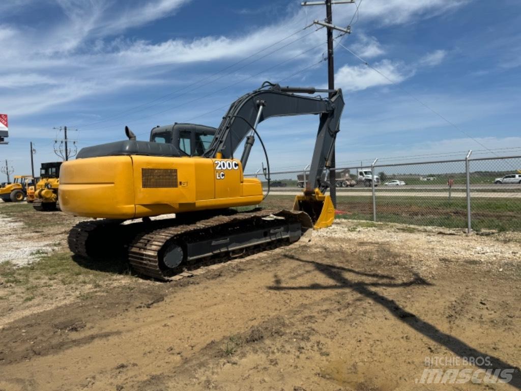 DEERE 200 LC Pelle sur chenilles