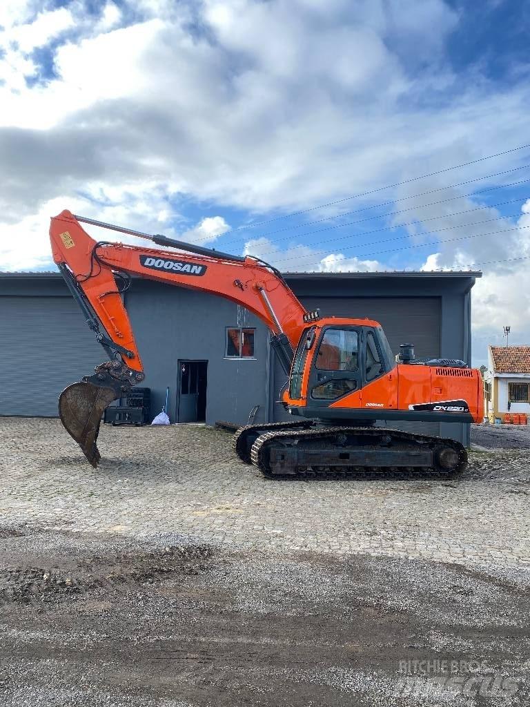Doosan DX 220 NLC Pelle sur chenilles
