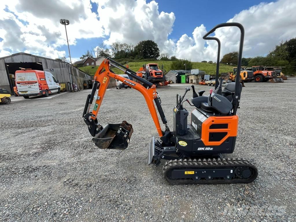 Develon DX 10 Z-7 Mini pelle < 7t
