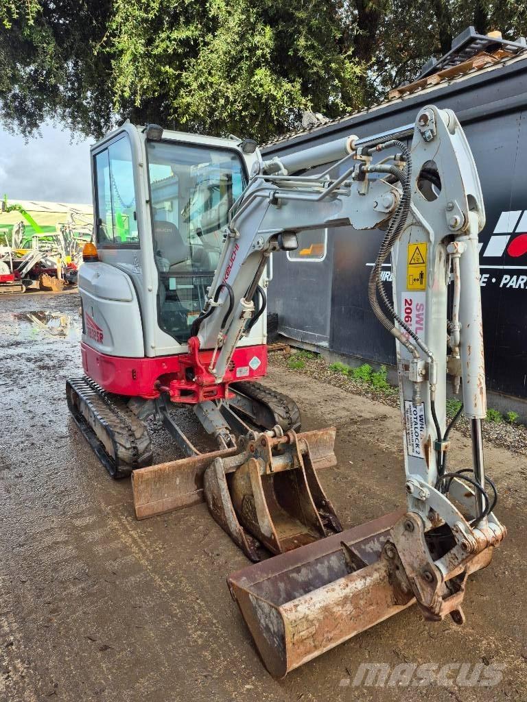 Takeuchi TB 325 R Mini pelle < 7t