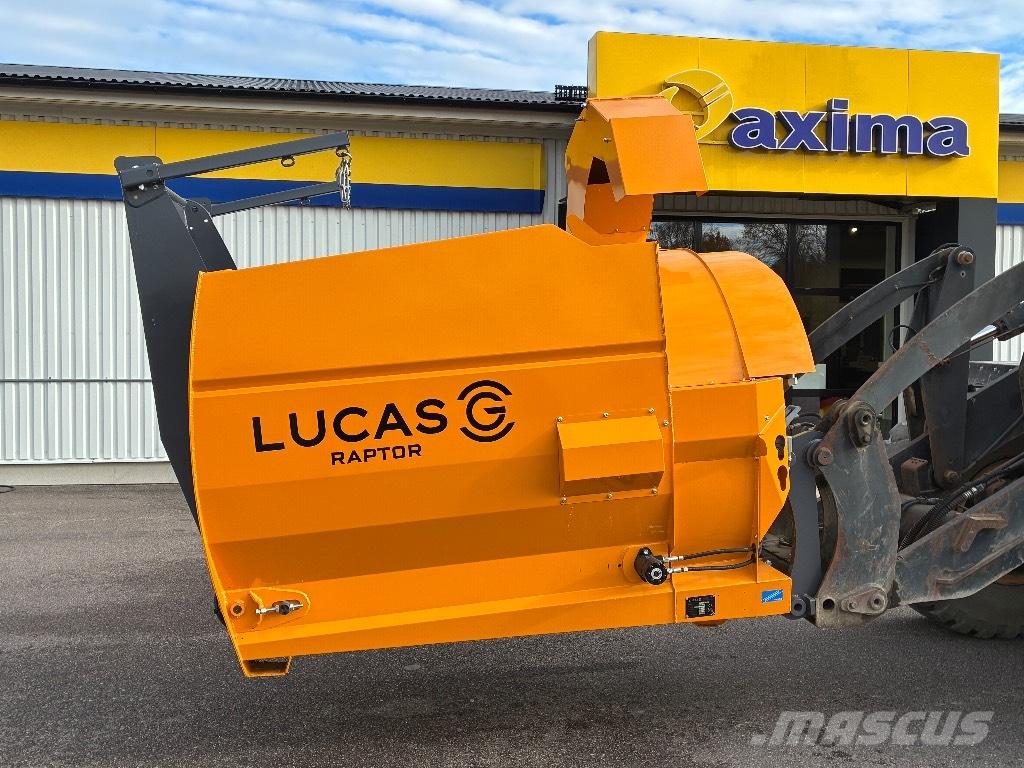 Lucas Raptor Dérouleuse, pailleuse