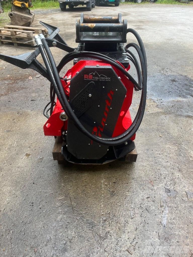 Menzi Muck M545x Pelle spéciale