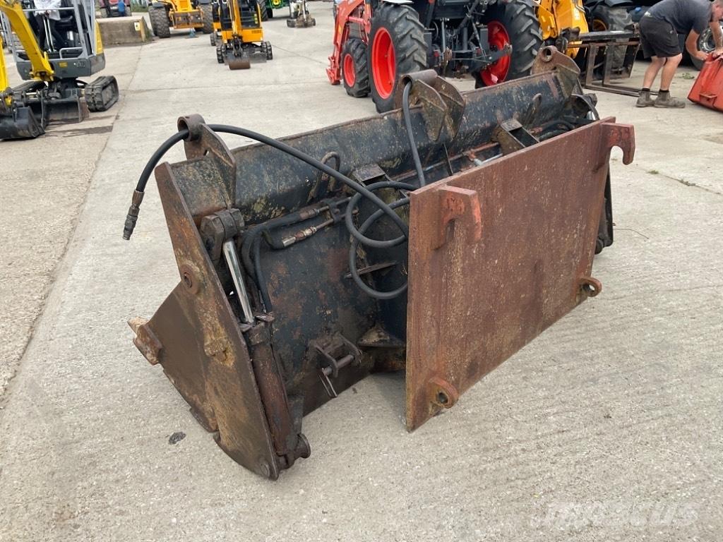 JCB 4 IN 1 BUCKET Godet