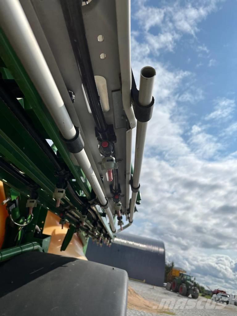 Amazone UX 4200 Pulvérisateurs traînés