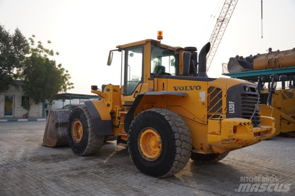 Volvo L 120 F Chargeuse sur pneus