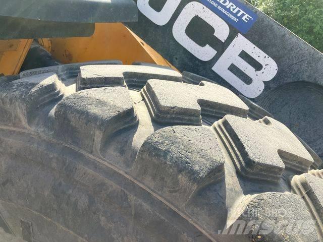 JCB 427 ZX Chargeuse sur pneus