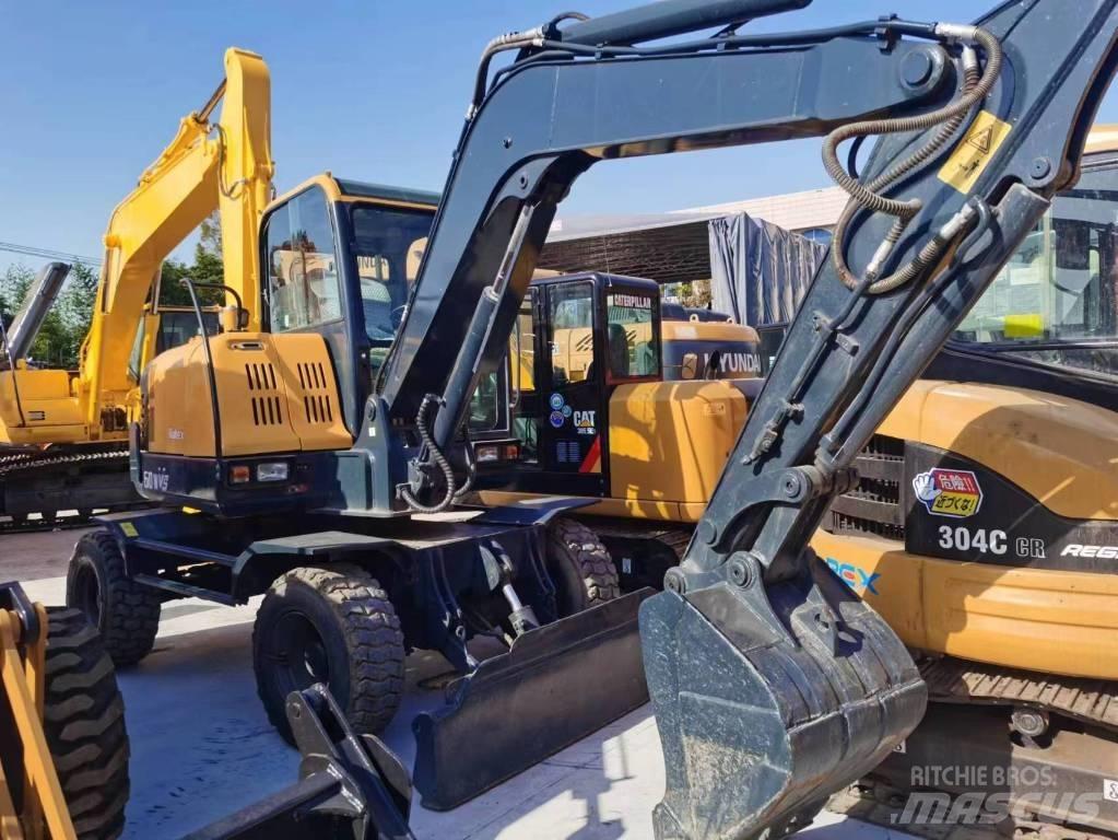 Hyundai Robex 60 W Pelle sur pneus