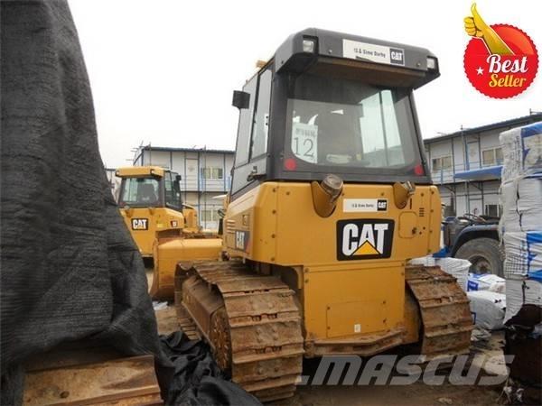 CAT D 5 K LGP Bouteurs sur chenilles