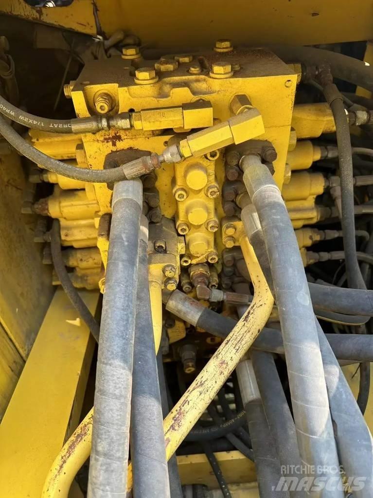 Komatsu PC 240 LC-8 Pelle sur chenilles
