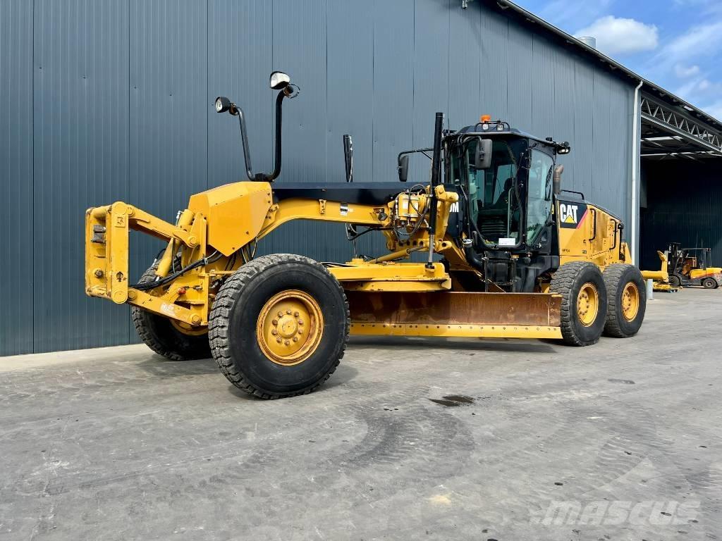 CAT 140M Niveleuse