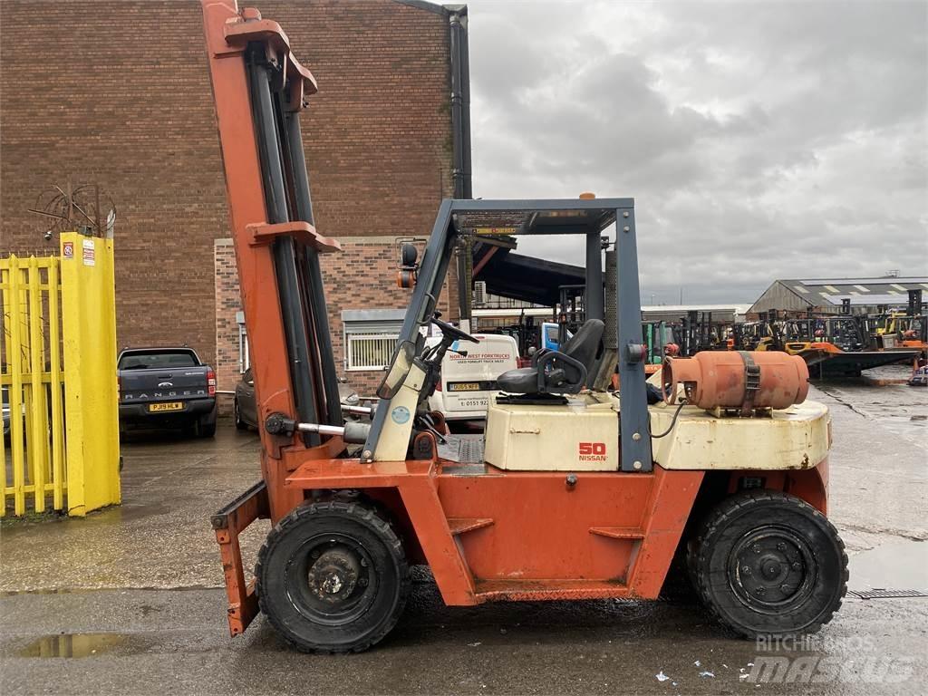 Nissan BF05H50U Chariots diesel