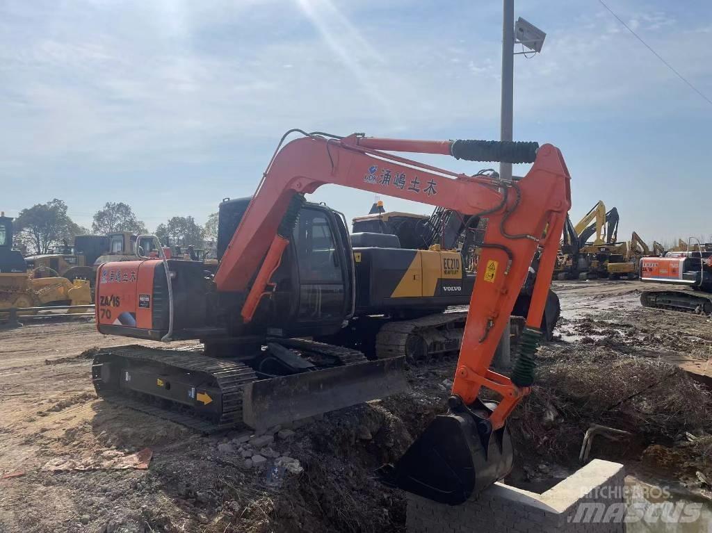 Hitachi 60 Pelle sur chenilles