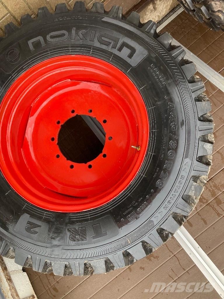 Nokian TRI2 Pneus, roues et jantes