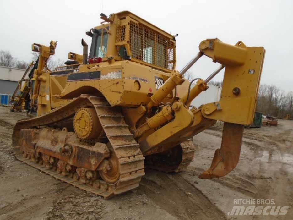 CAT D 8 T Bouteurs sur chenilles