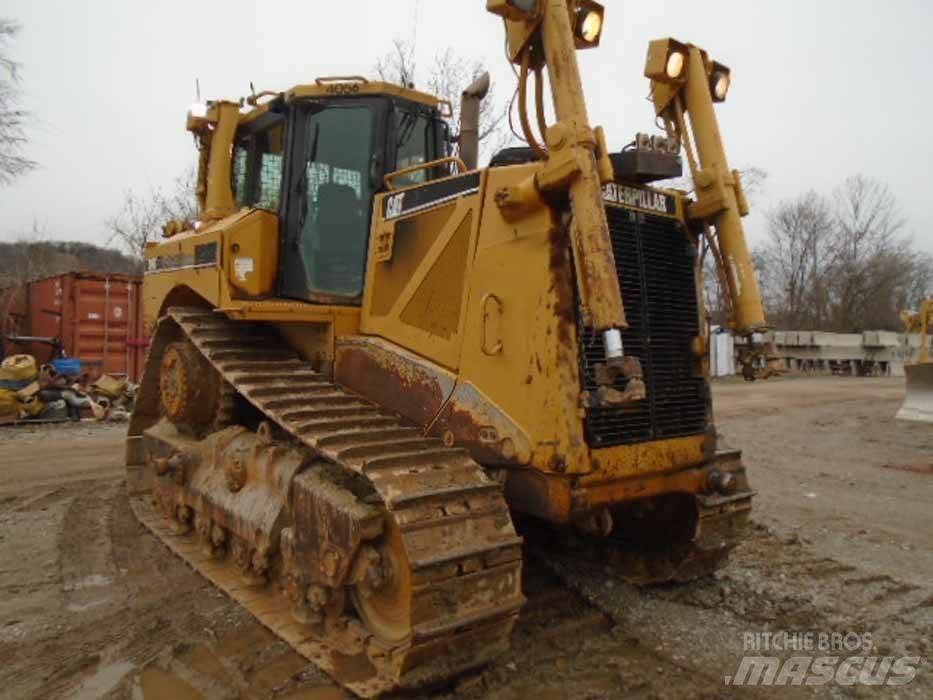 CAT D 8 T Bouteurs sur chenilles