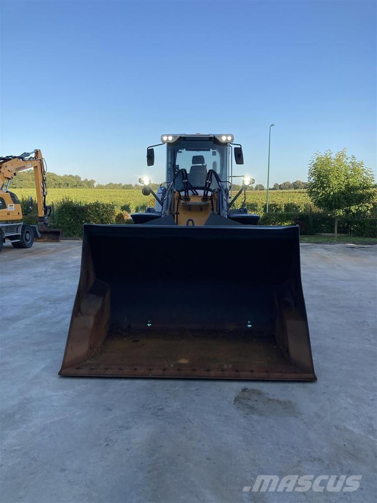 Liebherr L 538 Chargeuse sur pneus