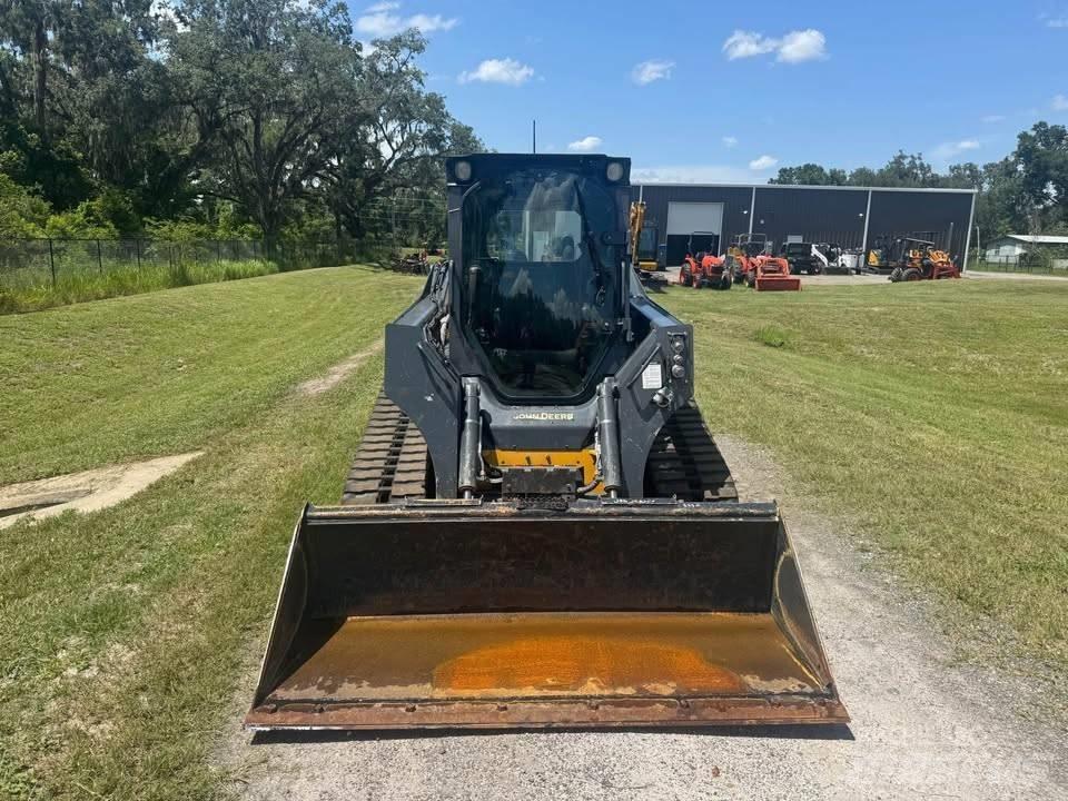 John Deere 325 Chargeuse compacte