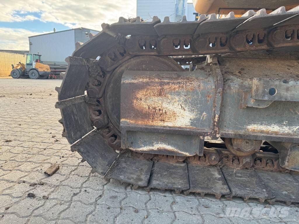 Liebherr R 922 Pelle sur chenilles