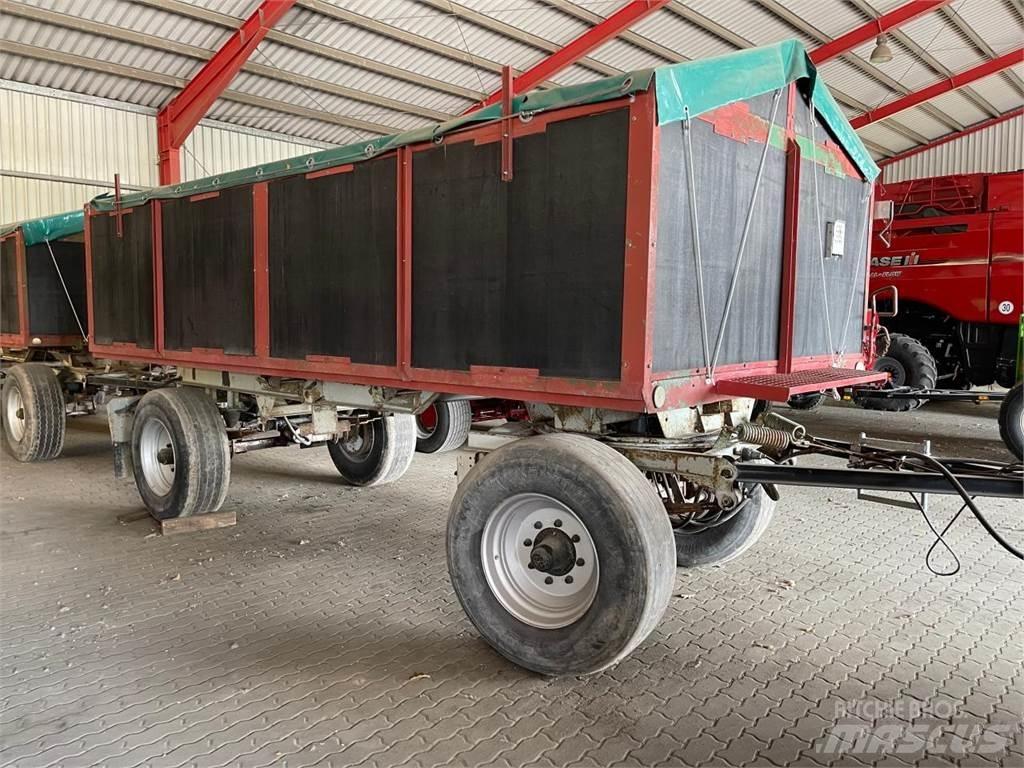 Fortschritt HW 80 Remorque benne