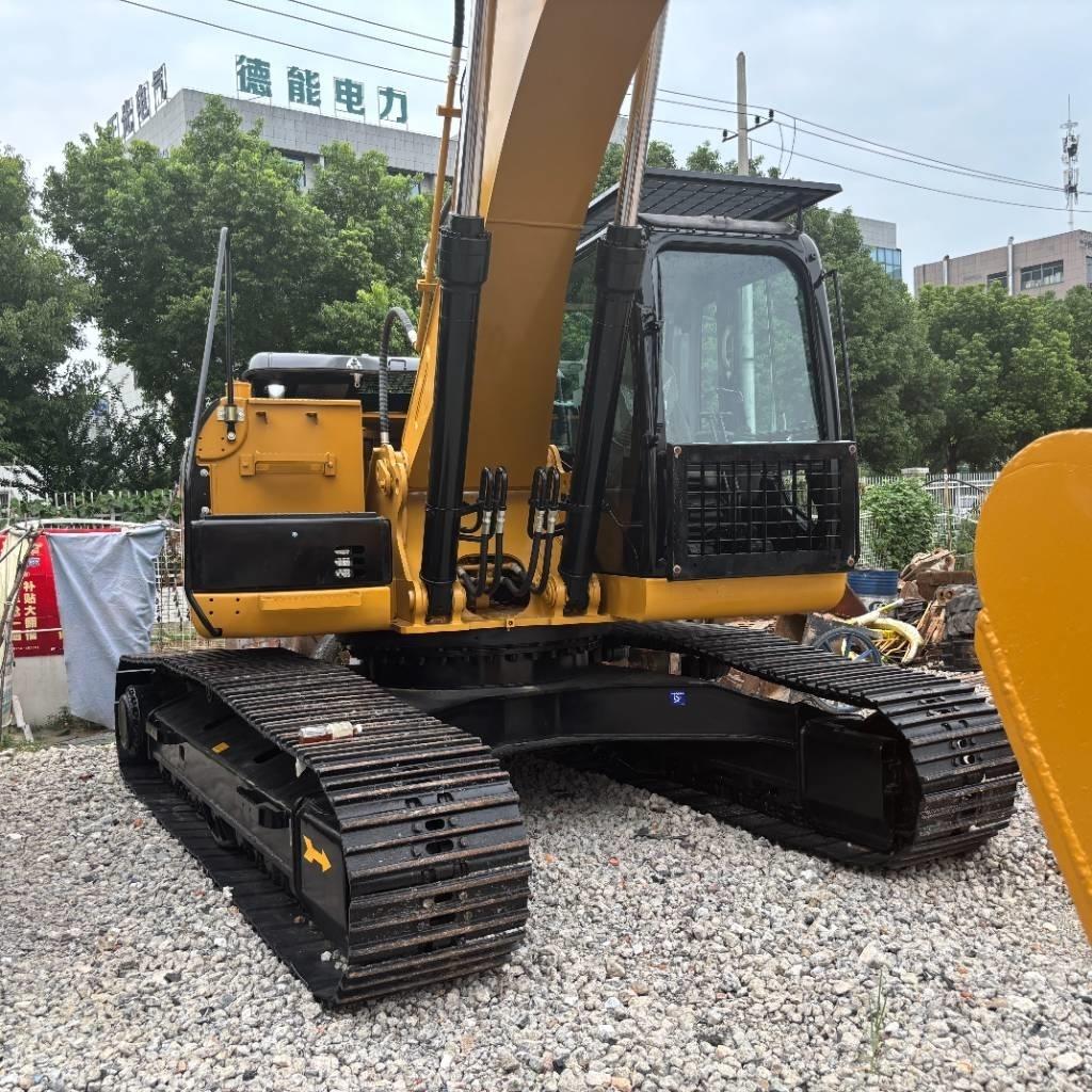 CAT 325 D Pelle sur chenilles