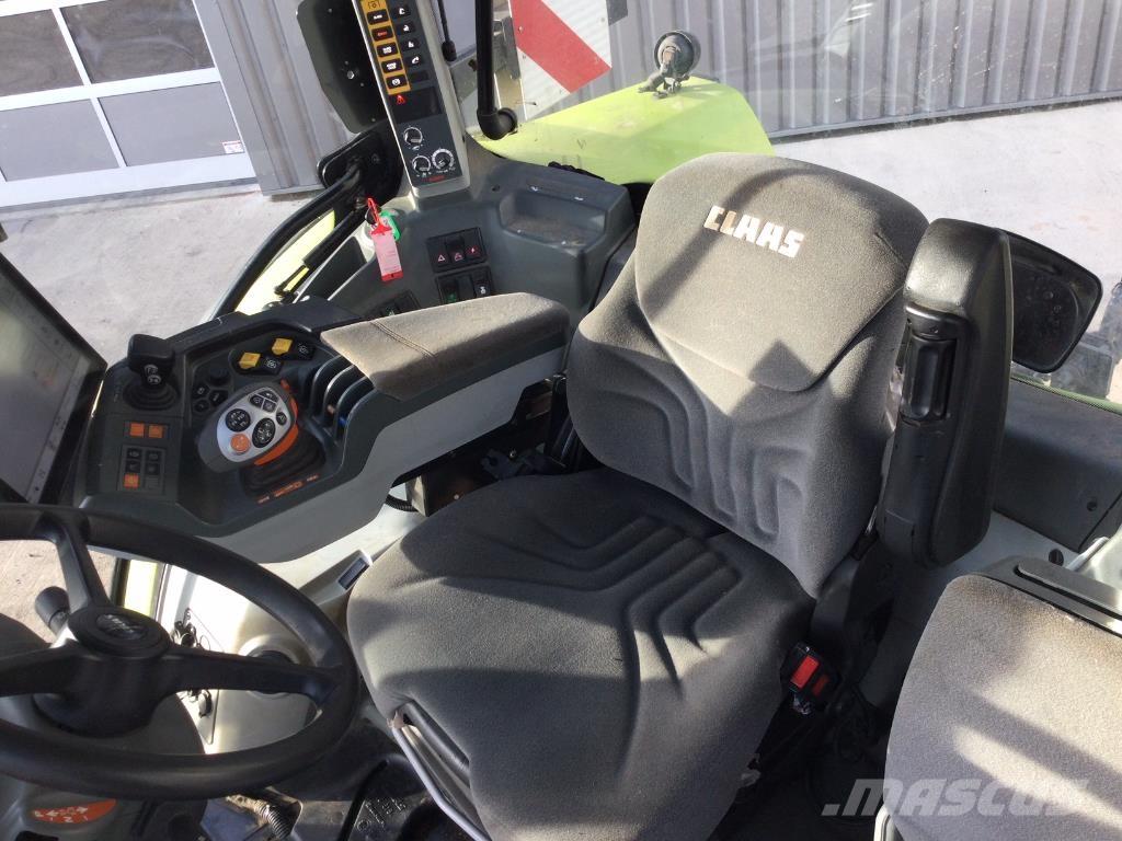 CLAAS ARION 550 Tracteur
