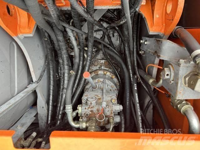 Hitachi ZX 130 W Pelle sur pneus