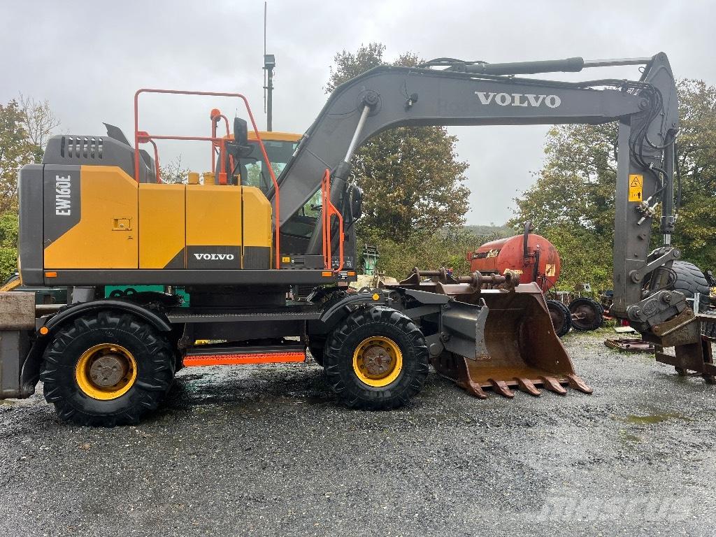 Volvo EW 160 E Pelle sur pneus