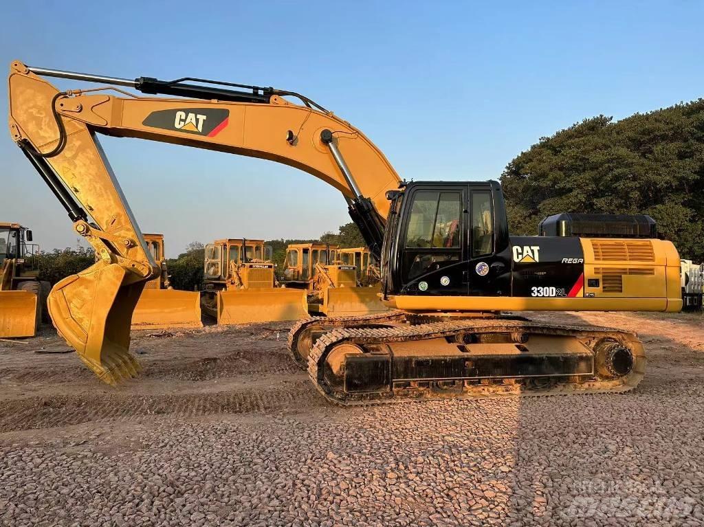 CAT 330 D L Pelle sur chenilles