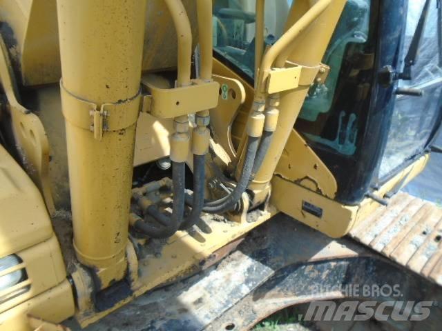 CAT 330 D L Pelle sur chenilles
