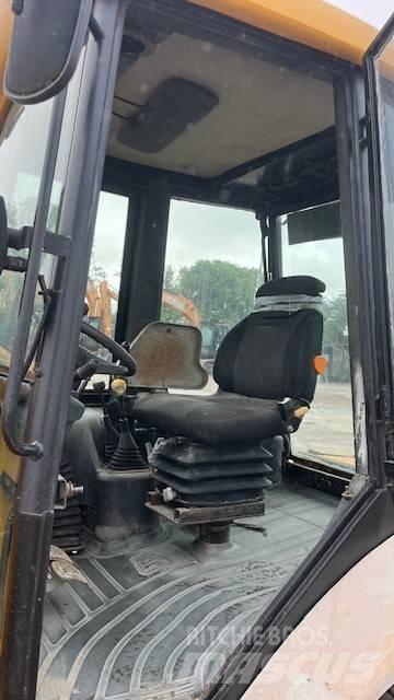 JCB 2 CX Chargeuse sur pneus