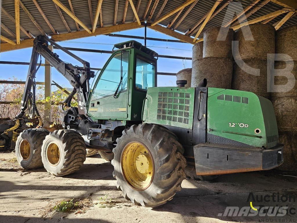 John Deere 1270 D Abatteuse