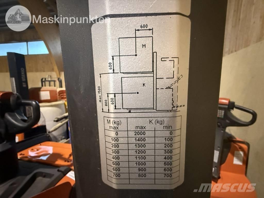 Toyota BT SWE 80 L Chariots élévateurs électriques