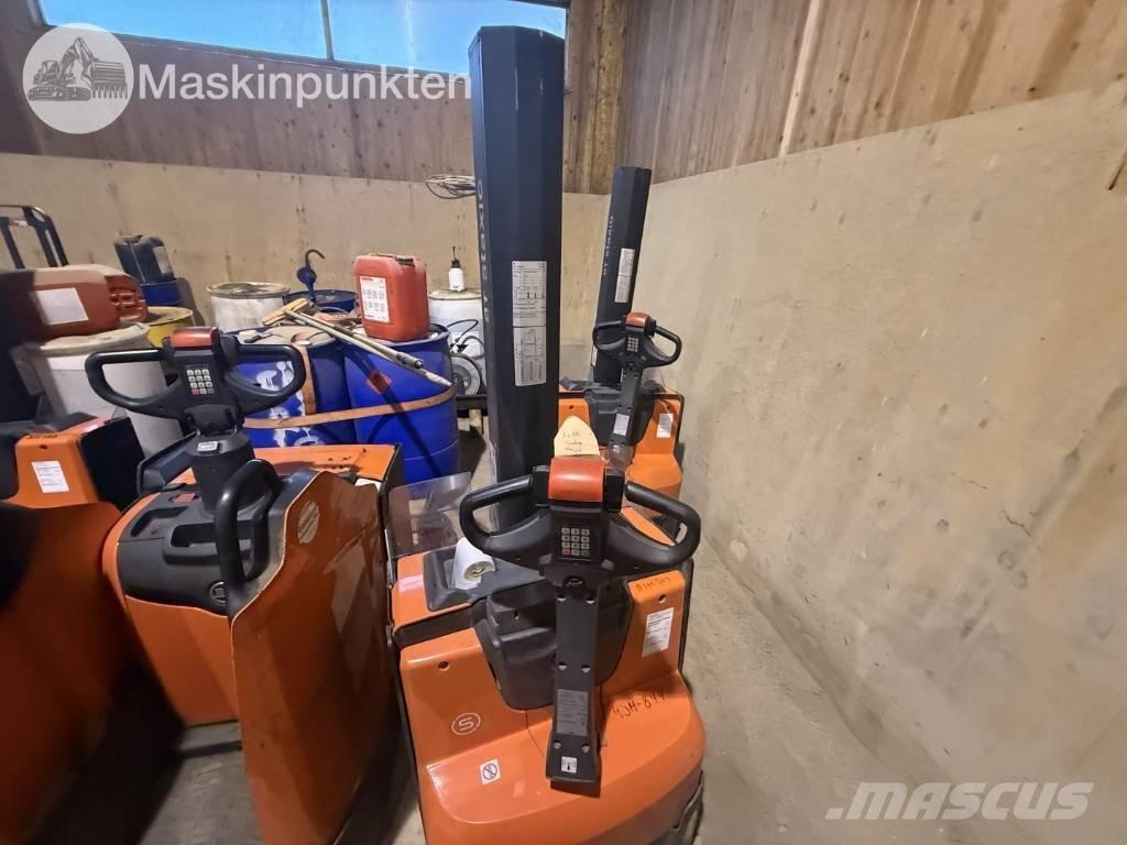 Toyota BT SWE 80 L Chariots élévateurs électriques