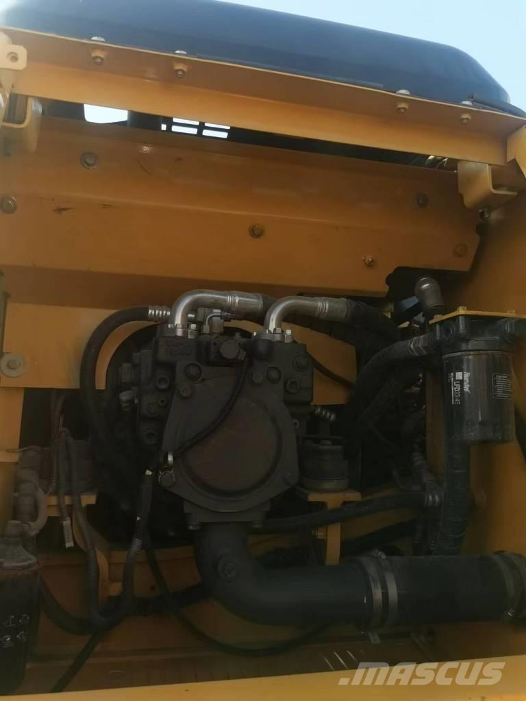 Komatsu PC 160 LC-7 Pelle sur chenilles