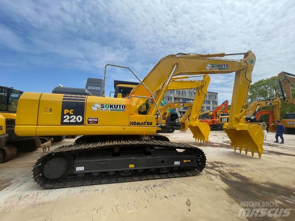 Komatsu PC 220-7 Pelle sur chenilles