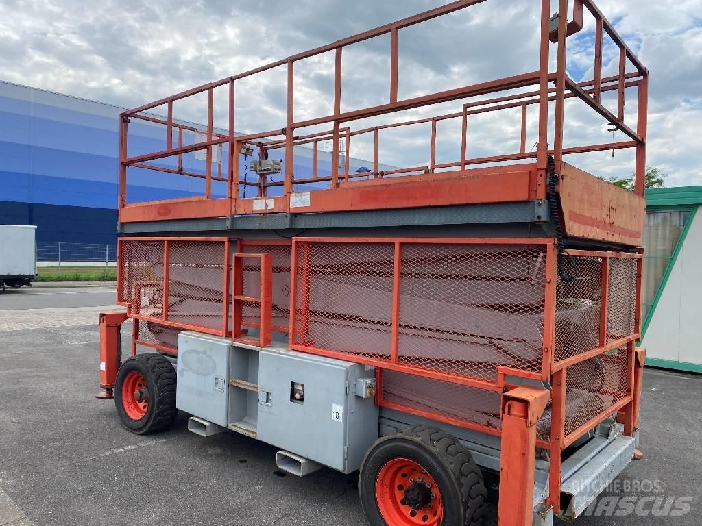 SkyJack SJ 9250 RT Nacelle ciseaux