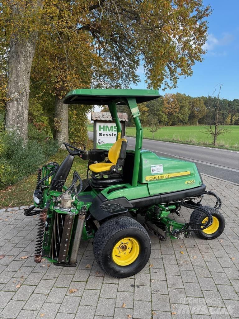 John Deere 8700 A Tondeuses pour fairway