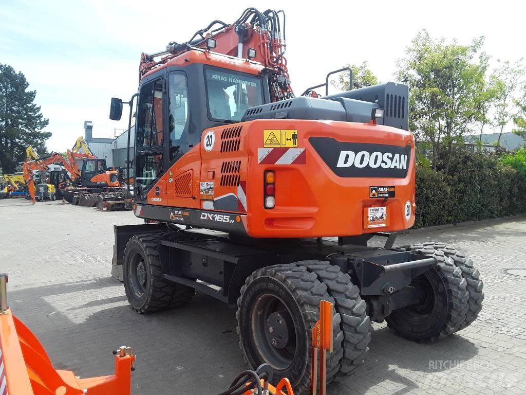 Doosan DX 165 W-5 Pelle sur pneus