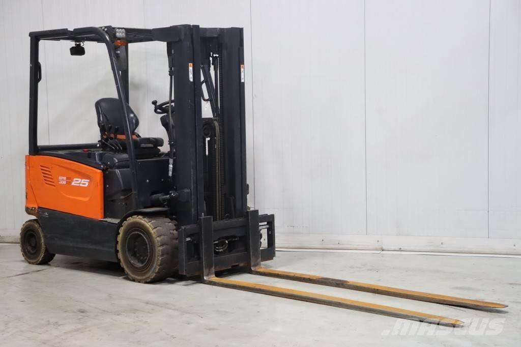 Doosan B25X-7 Chariots élévateurs électriques