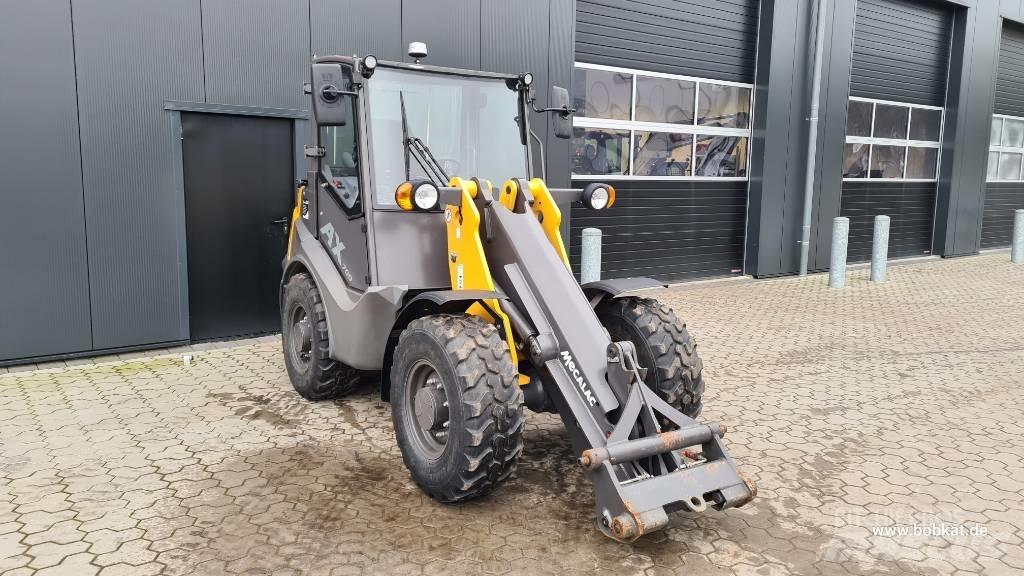 Mecalac AX 700 Chargeuse sur pneus
