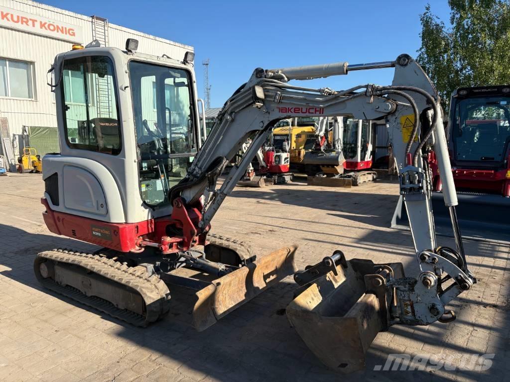 Takeuchi TB 225 Mini pelle < 7t