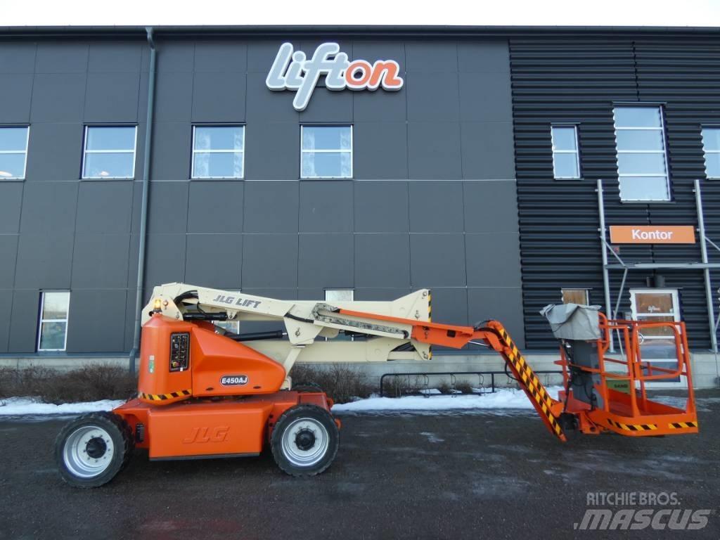 JLG E 450AJ  Bomlift Nacelles articulées