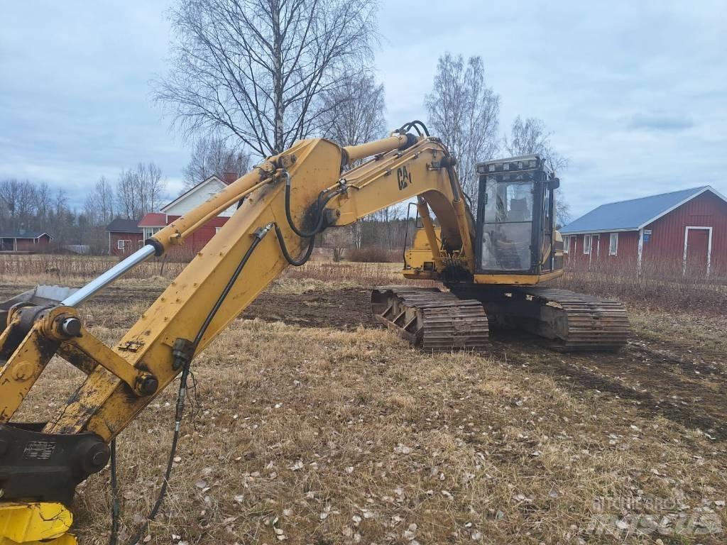 CAT 317 Pelle sur chenilles
