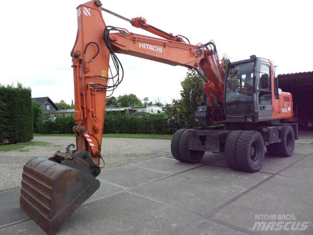 Hitachi ZX 130 W Pelle sur pneus