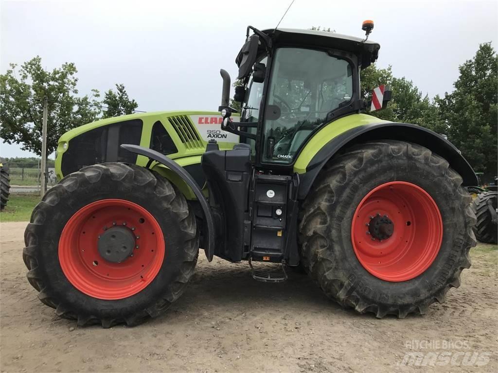 CLAAS Axion 950 Tracteur