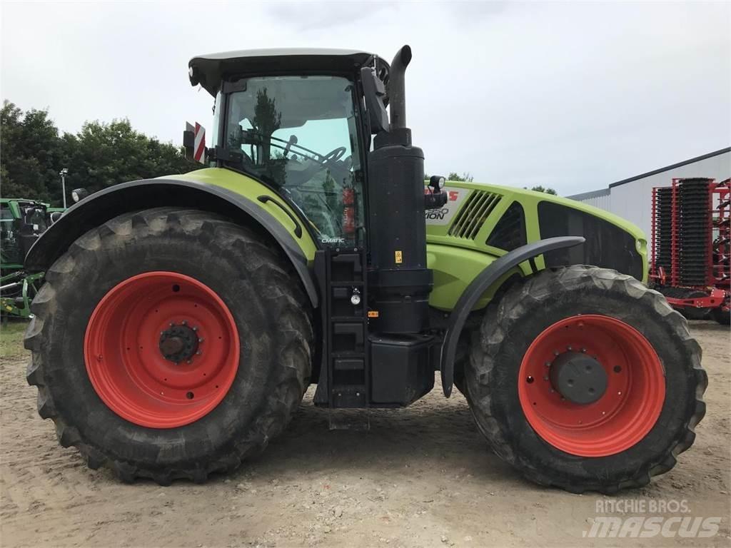CLAAS Axion 950 Tracteur