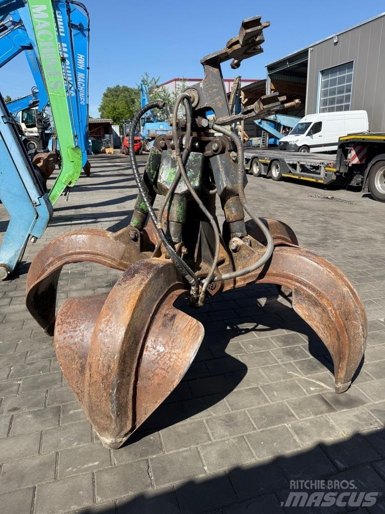 Fuchs MHL 340  A Pelle à déchets