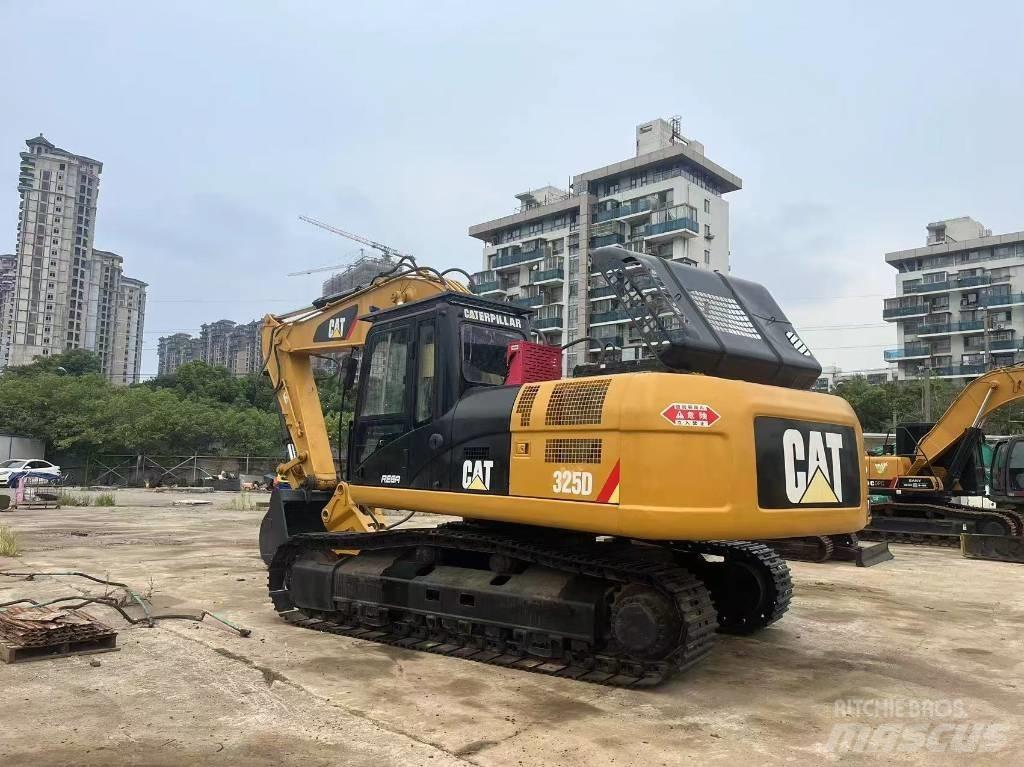 CAT 325D Pelle sur chenilles
