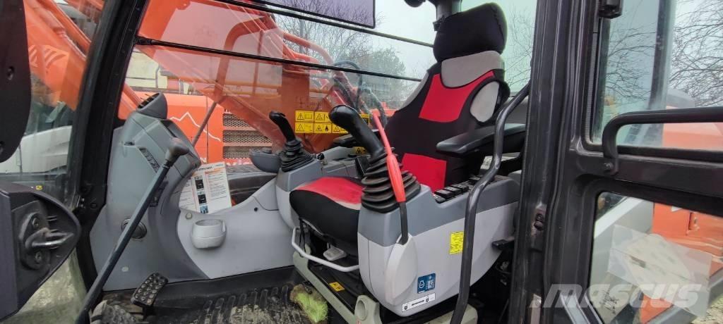 Hitachi ZX210LC-5 Pelle sur chenilles